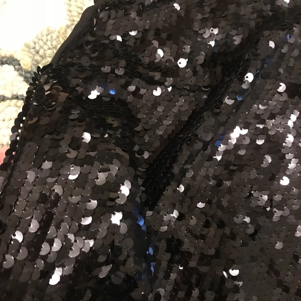 Sequin back crop top! - Picture 2 of 6